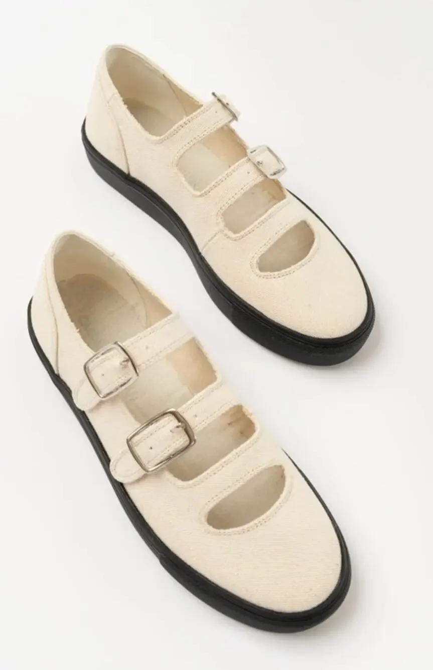 Caron Callahan Simona Sneakers in Cream Canvas Size 36